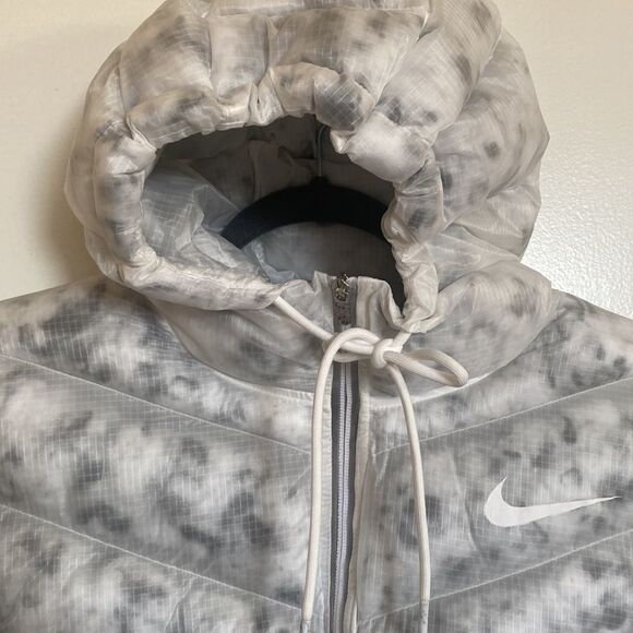 Women's Nike Jacket Sportswear Loose Fit Puffer-Synthetic Fill- Size LARGE - Picture 9 of 17